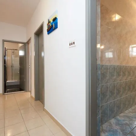 Mare Apartment *