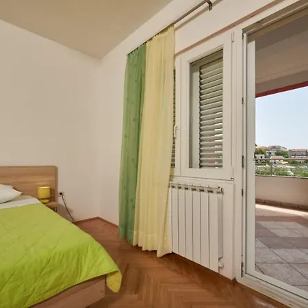 Apartment Mare - 30 M From Pebble