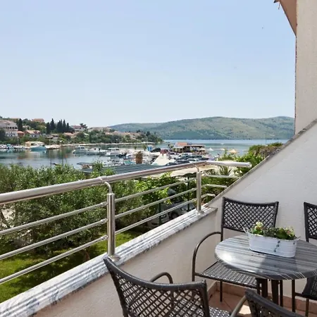 Apartment Mare - 30 M From Pebble