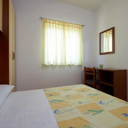 Apartment Mare - 30 M From Pebble *
