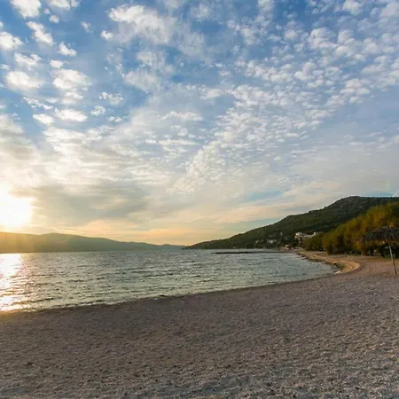Apartment Mare - 30 M From Pebble